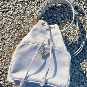 This Prada bag is in great condition w/ original tags. Message me for more pics!